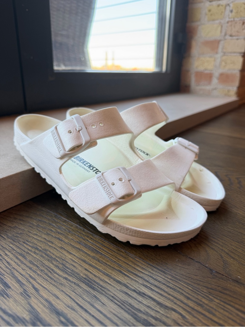 Birkenstock Arizona Essentials EVA White Double-Buckle Slide Sandals - Size 7 - Picture 5 of 9